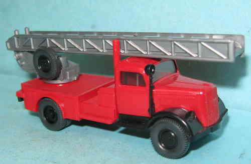 Wiking 862 Opel Blitz 39 Feuerwehr Drehleiter