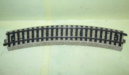 Märklin M 5100 gebogenes Gleis 18,8 cm