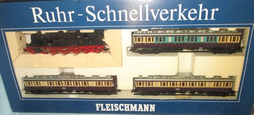 Fleischmann 4887 DRG Ruhrschnellverkehr m. 78 254 & 3 Abteilwagen Ep.2 m.KK i.OVP