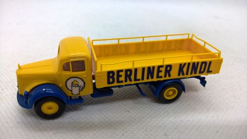 Brekina Mercedes L 311 Getränke-LKW BERLINER KINDL gelb blau